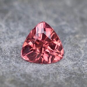 MalayaGarnet_trillion_5.1mm_0.52cts_ma280.jpg