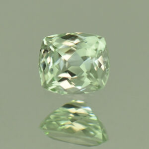 MintGrossular cush 5.0x4.4mm 0.57cts N mg390