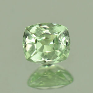 MintGrossular cush 5.6x4.9mm 0.72cts N mg392