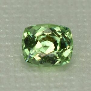 MintGrossular cushion 6.5x5.5mm 1.18cts mg238