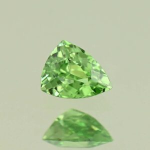 MintGrossular drop trill 4.7x3.7mm 0.30cts N mg535