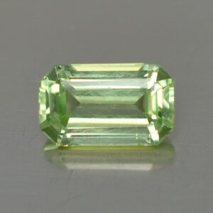 MintGrossular eme cut 9.3x5.6mm 2.30cts mg116