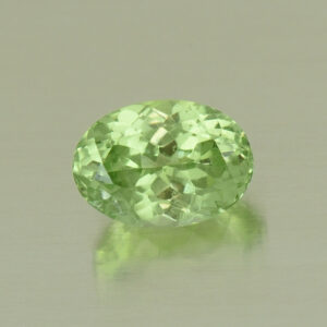 MintGrossular oval 6.3x4.5mm 0.80cts N mg431