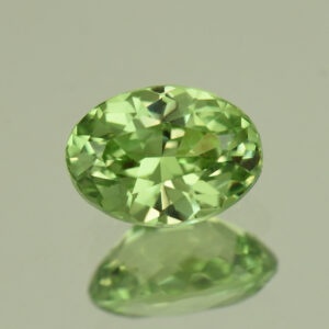MintGrossular oval 8.5x6.1mm 1.83cts N mg451