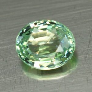 MintGrossular oval 8.5x7.0mm 2.17cts mg186