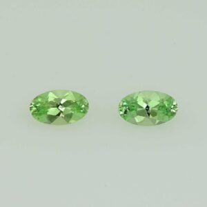 MintGrossular oval pair 5.0x3.0mm 0.49cts N mg334