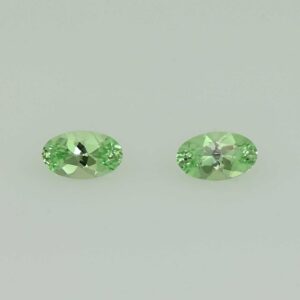 MintGrossular oval pair 5.0x3.0mm 0.50cts N mg335