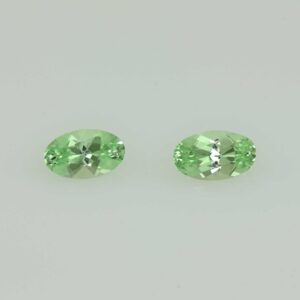 MintGrossular oval pair 5.0x3.0mm 0.52cts N mg337