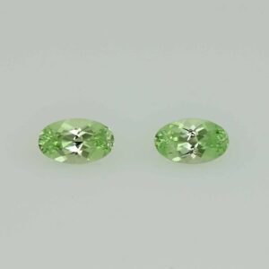 MintGrossular oval pair 5.0x3.1mm 0.52cts N mg500