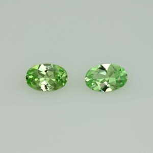 MintGrossular oval pair 6.0x4.0mm 0.85cts N mg501