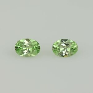MintGrossular oval pair 7.0x5.0mm 1.61cts N mg506