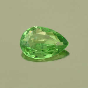 MintGrossular pear 10.0x6.7mm 1.61cts N mg154