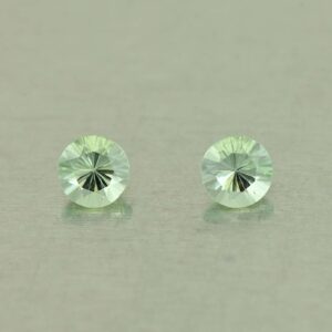 MintGrossular round pair 3.6mm 0.46cts N mg497
