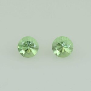 MintGrossular round pair 4.1mm 0.65cts N mg314