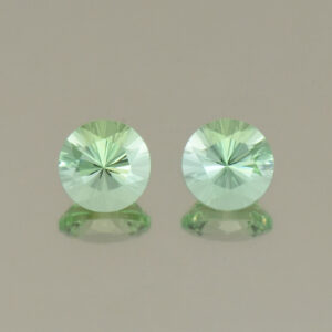 MintGrossular round pair 4.5mm 0.94cts N mg326