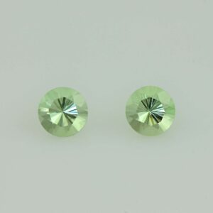 MintGrossular round pair 4.6mm 0.93cts N mg322