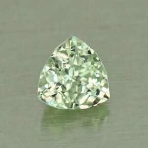 MintGrossular trill 5.0mm 0.53cts N mg366