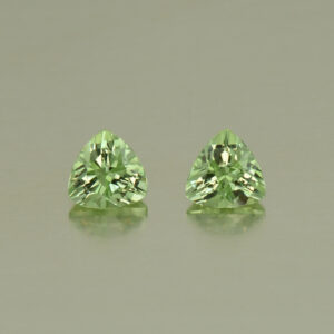 MintGrossular trill pair 4.5mm 0.85cts N mg296