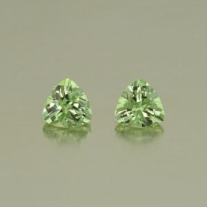 MintGrossular trill pair 4.5mm 0.85cts N mg297