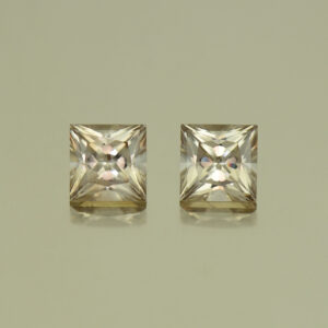 MochaZircon princess pair 4.5mm 1.46cts N zn5217