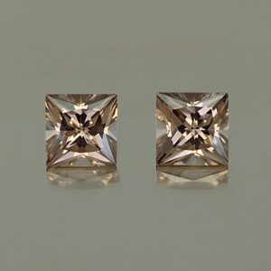 MochaZircon princess pair 4.5mm 1.47cts N zn2642