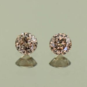 MochaZircon round pair 4.5mm 1.06cts N zn3880