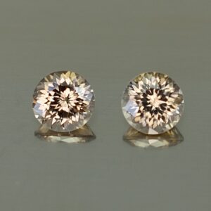 MochaZircon round pair 4.5mm 1.09cts N zn2643