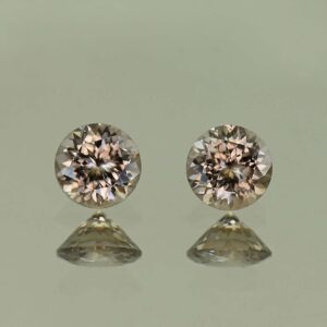 MochaZircon round pair 5.0mm 1.40cts N zn3886