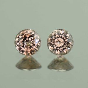 MochaZircon round pair 5.0mm 1.48cts N zn7137