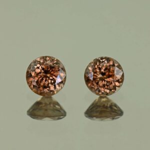 MochaZircon round pair 5.0mm 1.59cts N zn3889