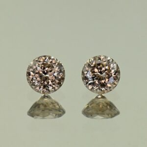 MochaZircon round pair 5.1mm 1.62cts N zn3903