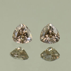 MochaZircon trill pair 4.0mm 0.77cts N zn3908