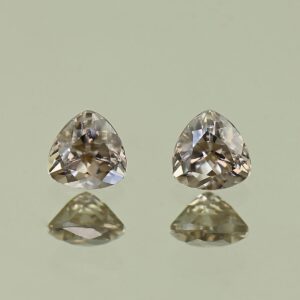 MochaZircon trill pair 4.5mm 1.08cts N zn3859