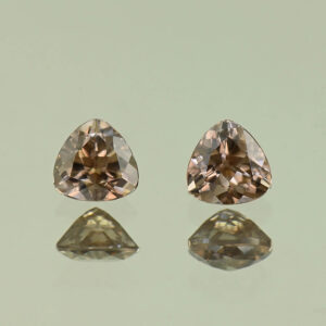 MochaZircon trill pair 5.0mm 1.50cts N zn3865