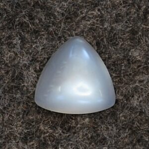Moonstone trillion 10.4mm 4.03cts b ms138