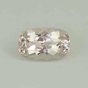 Morganite cush 10.9x6.9mm 2.30cts H me347