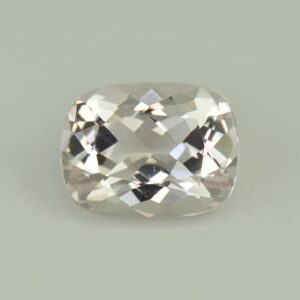 Morganite cush 9.5x7.3mm 2.08cts H me345