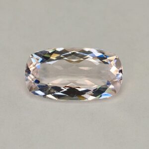 Morganite cushion 13.3x7.2mm 2.65cts H me194