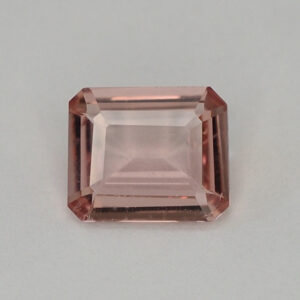 Morganite eme cut 7.1x5.9mm 0.83cts H me225