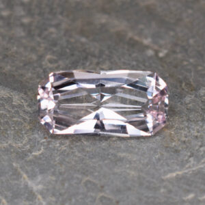 Morganite radiant 13.0x6.5mm 2.73cts H me244 b crop