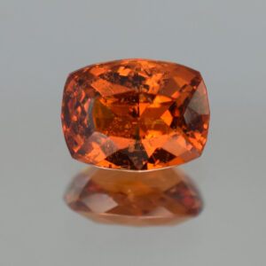 OrangeGrossular cush 8.8x6.7mm 2.30cts N og173 crop
