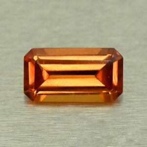 OrangeGrossular eme cut 7.2x4.0mm 0.70cts N og260