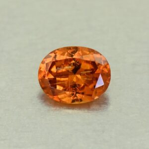 OrangeGrossular oval 6.2x4.9mm 0.69cts N og372