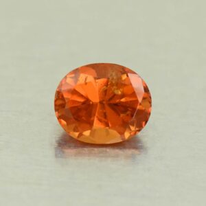 OrangeGrossular oval 6.2x5.1mm 0.82cts N og374