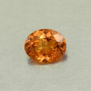 OrangeGrossular oval 6.5x5.3mm 0.73cts N og379