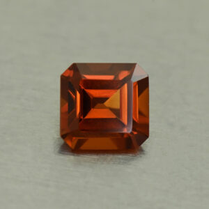 OrangeGrossular sq eme cut 5.0x4.9mm 0.62cts N og363