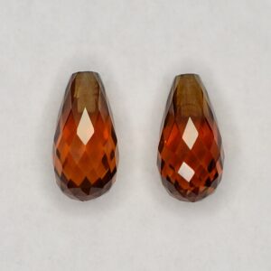 OrangeZircon briolette pair 8.0x4.0mm 3.20cts N zn2833
