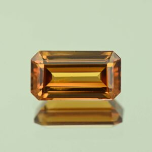 OrangeZircon eme cut 11.6x6.3mm 4.23cts N zn7487
