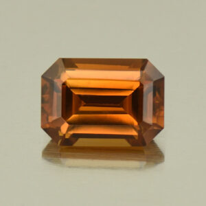 OrangeZircon eme cut 8.3x5.9mm 2.51cts N zn5358