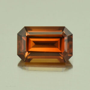 OrangeZircon eme cut 8.5x5.5mm 2.18cts N zn5364
